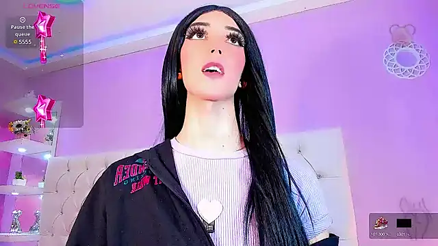 Snapshot of Babyaleja chatting on 03.10.25 Babyaleja online show from 03.10.25