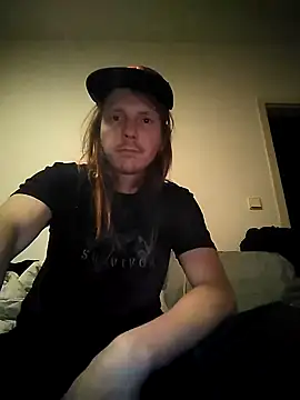 Snapshot of Vlastislav23 chatting on 12.05.25 Vlastislav23 online show from 12.05.25