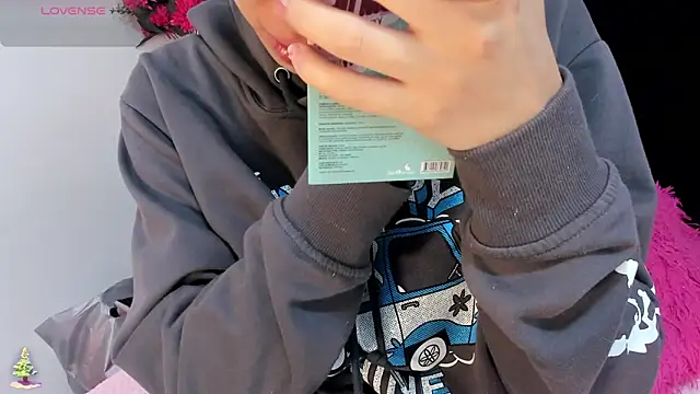Madelin Clerk online show from 12.27.24