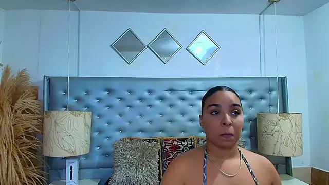 EileenBenzon online show from 11.22.25