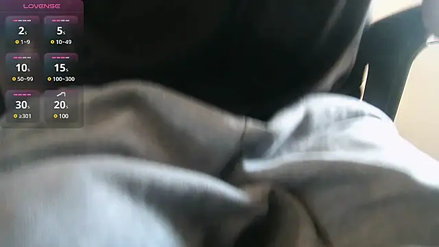 Snapshot of an4y8ot chatting on 03.10.25 an4y8ot online show from 03.10.25