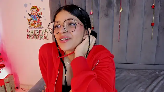 Snapshot of lana_dol chatting on 01.04.25 lana dol online show from 01.04.25