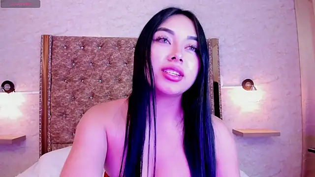 Snapshot of gaby_desire777 chatting on 12.26.24 gaby desire777 online show from 12.26.24