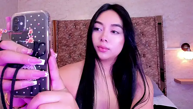 Snapshot of gaby_desire777 chatting on 01.06.25 gaby desire777 online show from 01.06.25