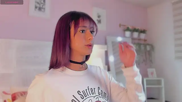 Snapshot of jinx_dh chatting on 10.02.25 jinx dh online show from 10.02.25