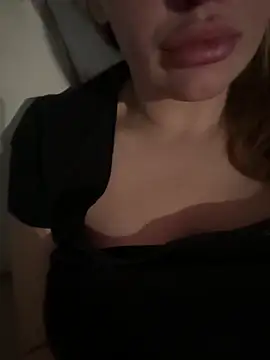 PassionFruit11 online show from 04.27.26