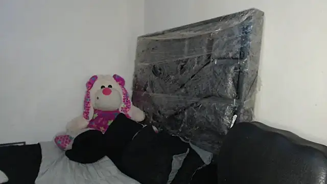 skinny sweet2411 online show from 02.21.26