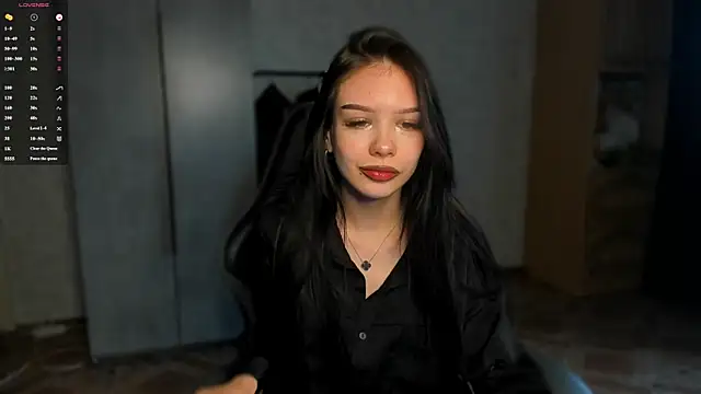 Snapshot of SweetyDeviliya chatting on 05.23.26 SweetyDeviliya online show from 05.23.26