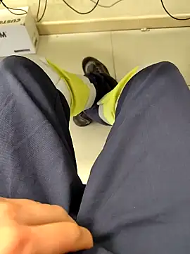 Snapshot of coppiapazza chatting on 12.20.24 coppiapazza online show from 12.20.24