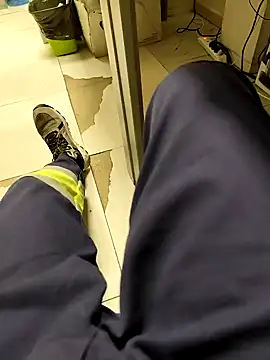 Snapshot of coppiapazza chatting on 12.23.24 coppiapazza online show from 12.23.24