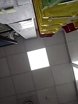 Snapshot of coppiapazza chatting on 12.31.24 coppiapazza online show from 12.31.24