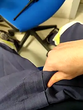 Snapshot of coppiapazza chatting on 02.22.25 coppiapazza online show from 02.22.25