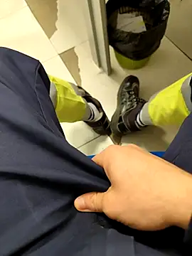 Snapshot of coppiapazza chatting on 02.27.25 coppiapazza online show from 02.27.25