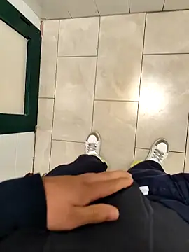 Snapshot of coppiapazza chatting on 09.22.25 coppiapazza online show from 09.22.25