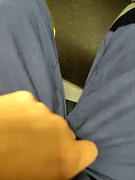 Snapshot of coppiapazza chatting on 10.15.25 coppiapazza online show from 10.15.25