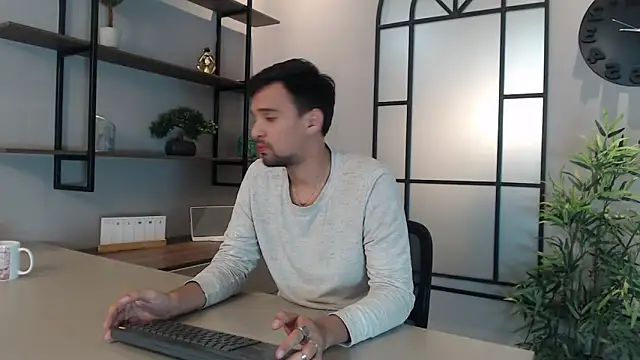 Edward max online show from 01.21.25