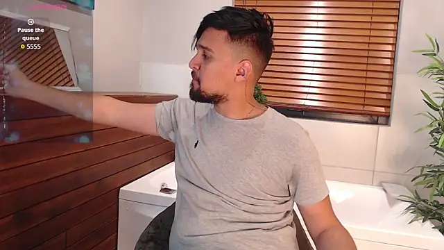 Snapshot of Edward_max chatting on 09.24.25 Edward max online show from 09.24.25