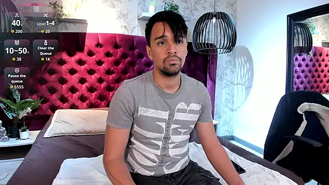 Snapshot of Edward_max chatting on 10.10.25 Edward max online show from 10.10.25