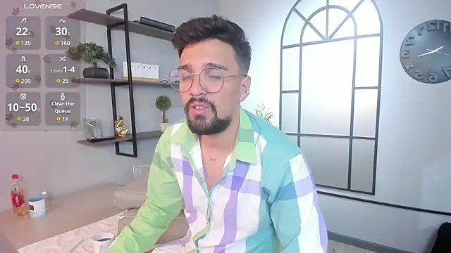 Snapshot of Edward_max chatting on 02.07.26 Edward max online show from 02.07.26