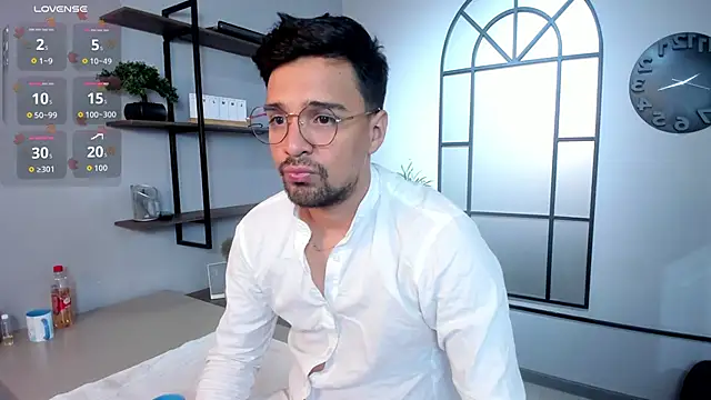 Snapshot of Edward_max chatting on 02.16.26 Edward max online show from 02.16.26