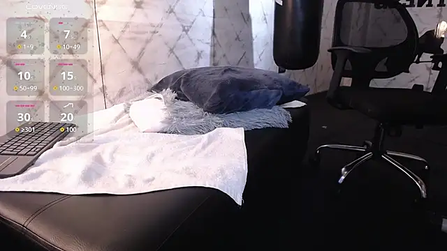 Snapshot of Edward_max chatting on 03.02.26 Edward max online show from 03.02.26