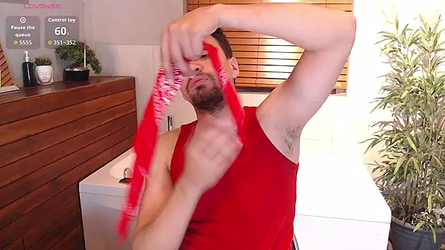 Edward max online show from 04.17.26