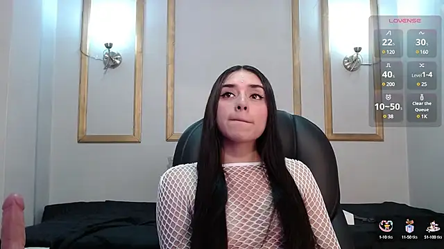 Kylie golden online show from 02.27.25