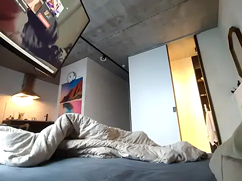 Snapshot of RLLrrr chatting on 12.14.25 RLLrrr online show from 12.14.25