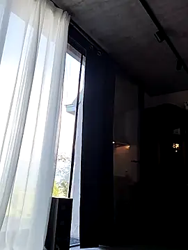 Snapshot of RLLrrr chatting on 05.18.26 RLLrrr online show from 05.18.26
