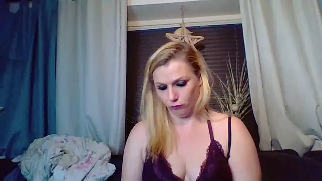 DevilsAngel13 online show from 11.06.25