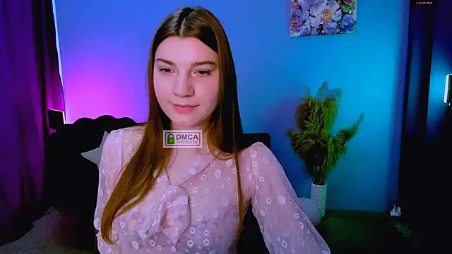 Snapshot of pure_radiance1 chatting on 02.14.25 pure radiance1 online show from 02.14.25