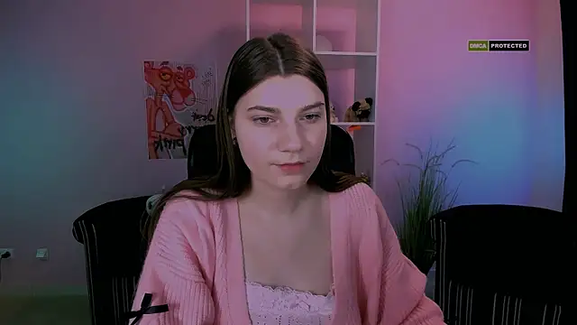 Snapshot of pure_radiance1 chatting on 03.10.25 pure radiance1 online show from 03.10.25