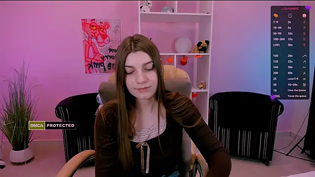 Snapshot of pure_radiance1 chatting on 03.17.25 pure radiance1 online show from 03.17.25