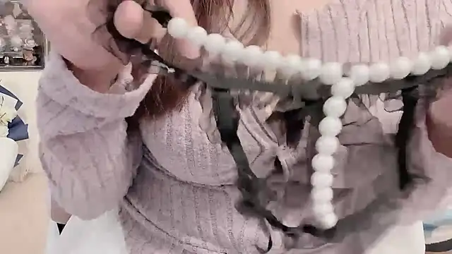 Stars Elyn online show from 12.16.24