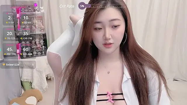 Stars Elyn online show from 03.14.25