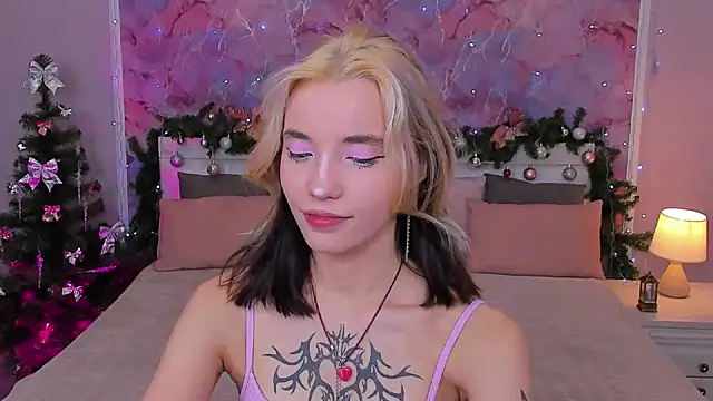 as1an girlfriend online show from 12.20.24