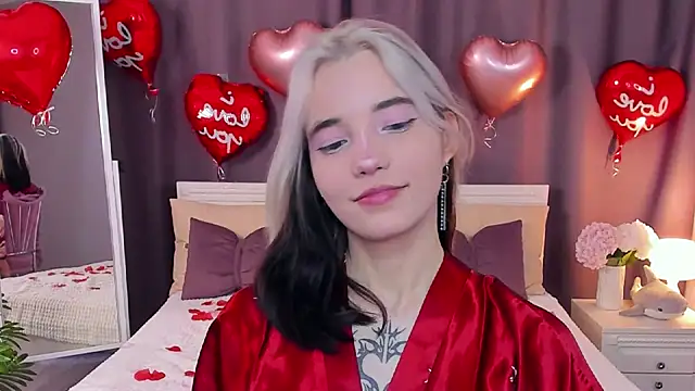 as1an girlfriend online show from 02.17.25