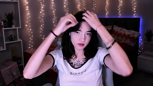 as1an girlfriend online show from 12.19.25