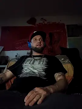 Ozomitro online show from 11.17.25