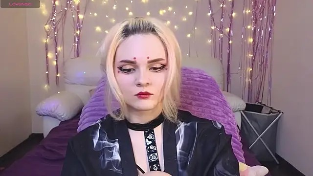 One Moment  online show from 03.05.25
