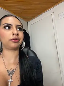 Snapshot of Hilary_pinkk chatting on 10.10.25 Hilary pinkk online show from 10.10.25