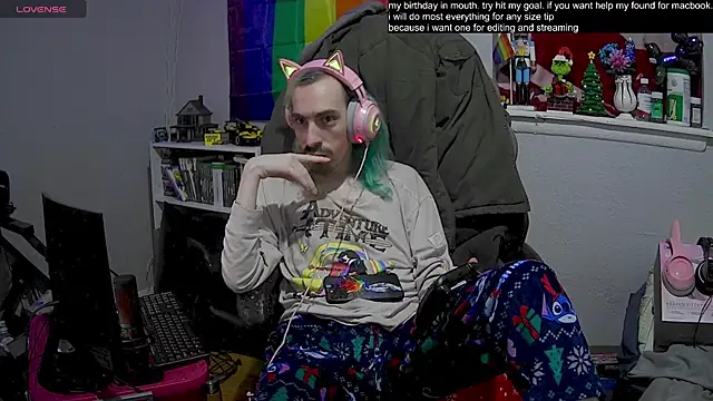 Snapshot of tallnerdyguy chatting on 01.17.25 tallnerdyguy online show from 01.17.25