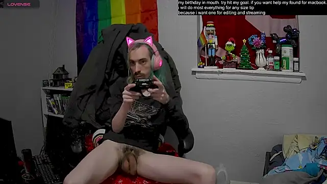 Snapshot of tallnerdyguy chatting on 01.22.25 tallnerdyguy online show from 01.22.25