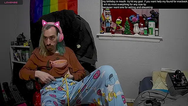 Snapshot of tallnerdyguy chatting on 01.23.25 tallnerdyguy online show from 01.23.25