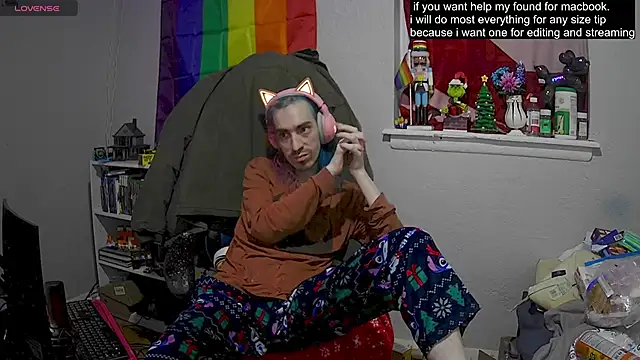 Snapshot of tallnerdyguy chatting on 02.22.25 tallnerdyguy online show from 02.22.25