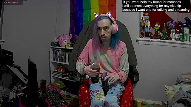 Snapshot of tallnerdyguy chatting on 02.26.25 tallnerdyguy online show from 02.26.25