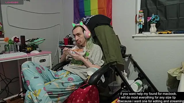 tallnerdyguy online show from 10.17.25