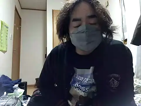 Snapshot of SAITO-YASUYUKI7 chatting on 12.15.24 SAITO-YASUYUKI7 online show from 12.15.24