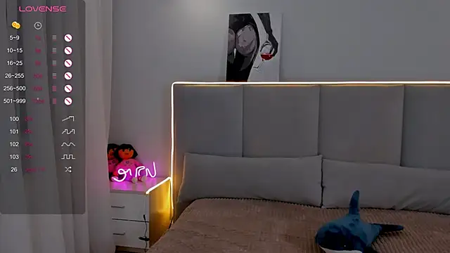 Emeli Love online show from 02.11.25