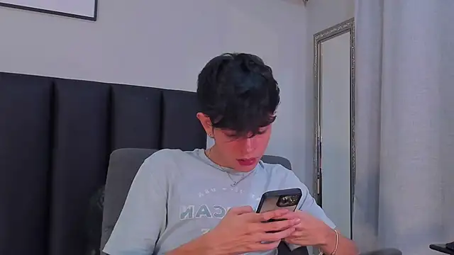 Snapshot of KLAUS_SUNRISE_XX chatting on 09.27.25 KLAUS SUNRISE XX online show from 09.27.25